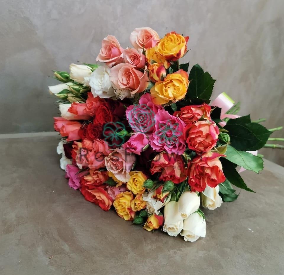 Букет цветов из: Розы в Лоза