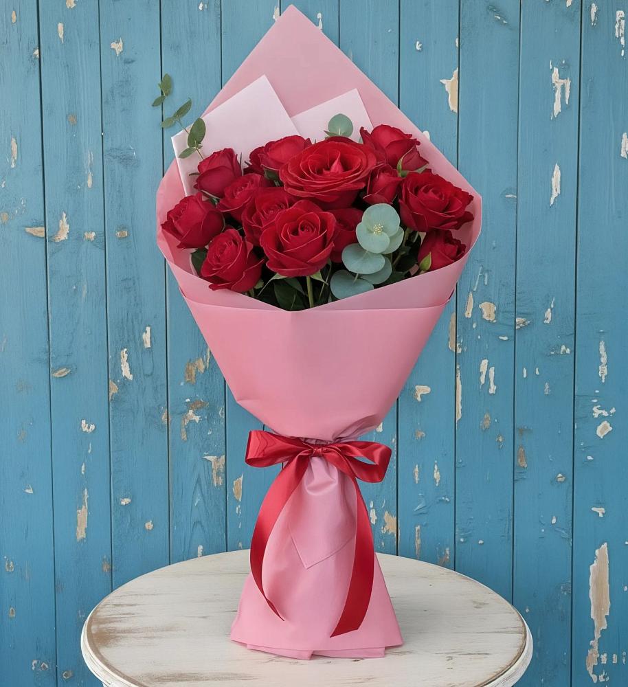 Букет цветов из: Розы в Лоза