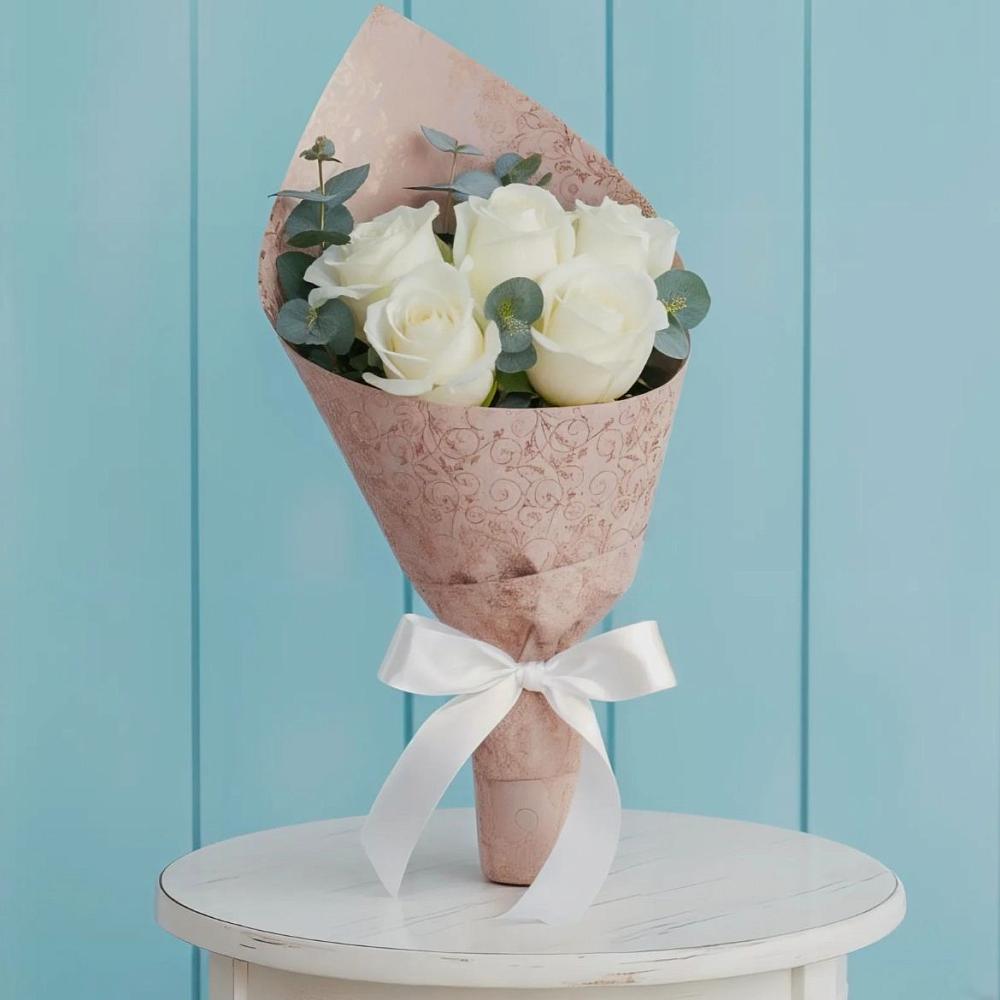 Букет цветов из: Розы в Лоза