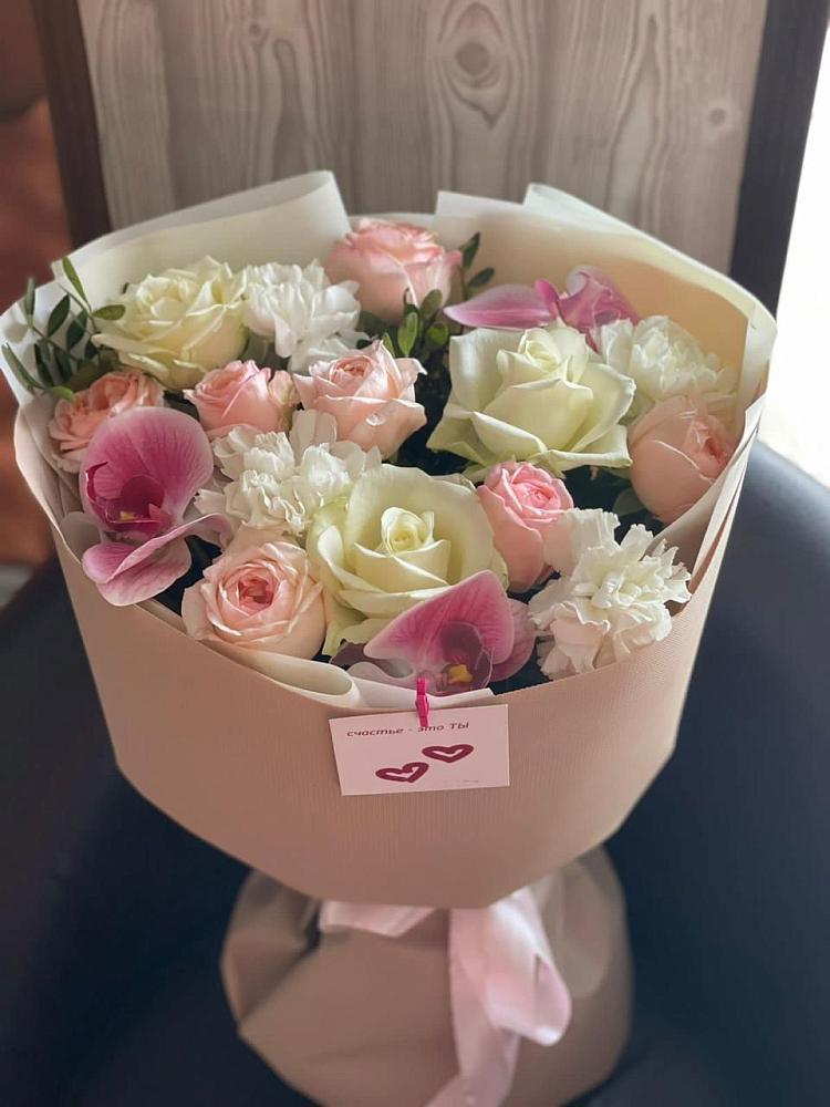 Букет цветов из: Орхидеи, Розы и Гвоздики в Лоза