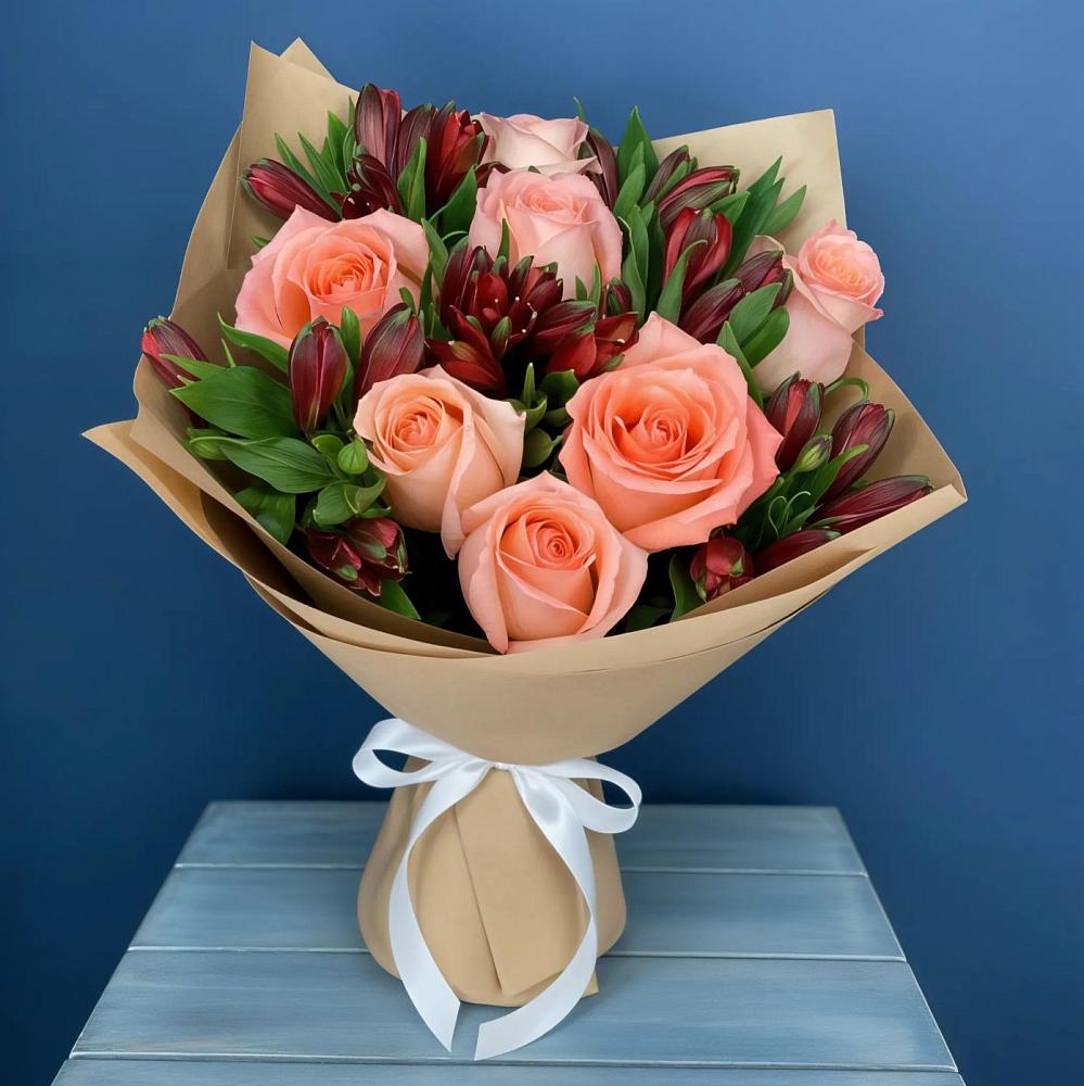 Букет цветов из: Розы и Альстромерии в Лоза