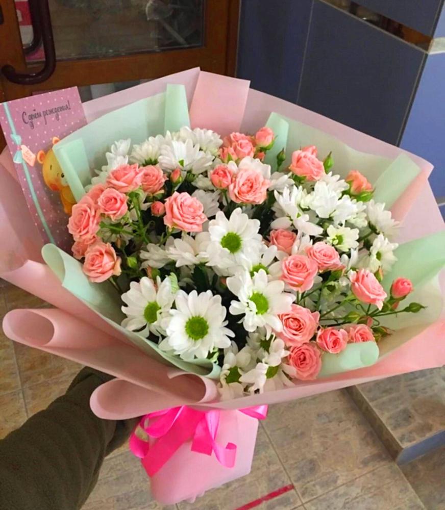 Букет цветов из: Розы и Хризантемы в Лоза