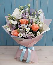 Букет цветов из:  Лизиантусы, Розы, Альстромерии и Гипсофила #REPLACE_PRED# Лоза