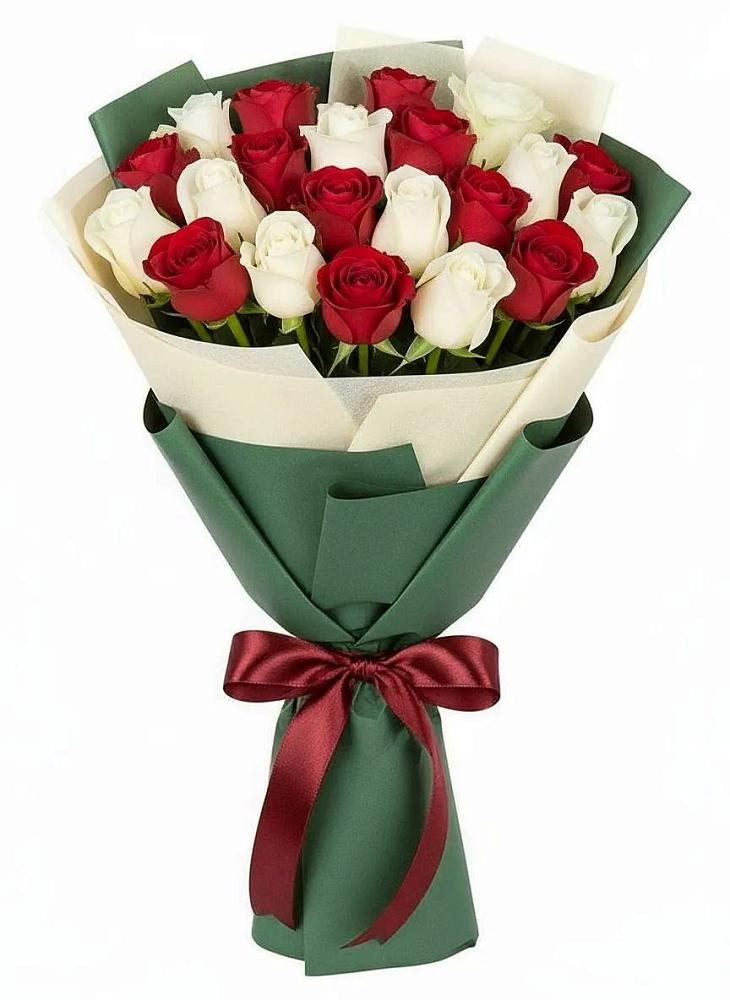 Букет Микс из красных и белых роз в Лоза