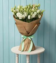 Букет цветов из:  Лизиантусы в Лоза