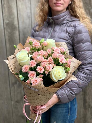 Букет цветов из: Розы в Лоза