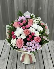 Букет цветов из:  Альстромерии, Гвоздики, Розы и Хризантемы в Лоза