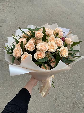 Букет Кремовые розы Латте в Лоза
