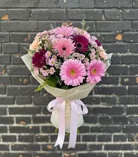 Букет цветов из:  Герберы и Хризантемы #REPLACE_PRED# Лоза