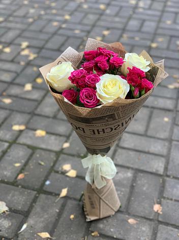 Букет цветов из: Розы в Лоза