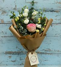 Букет цветов из:  Розы и Лизиантусы #REPLACE_PRED# Лоза